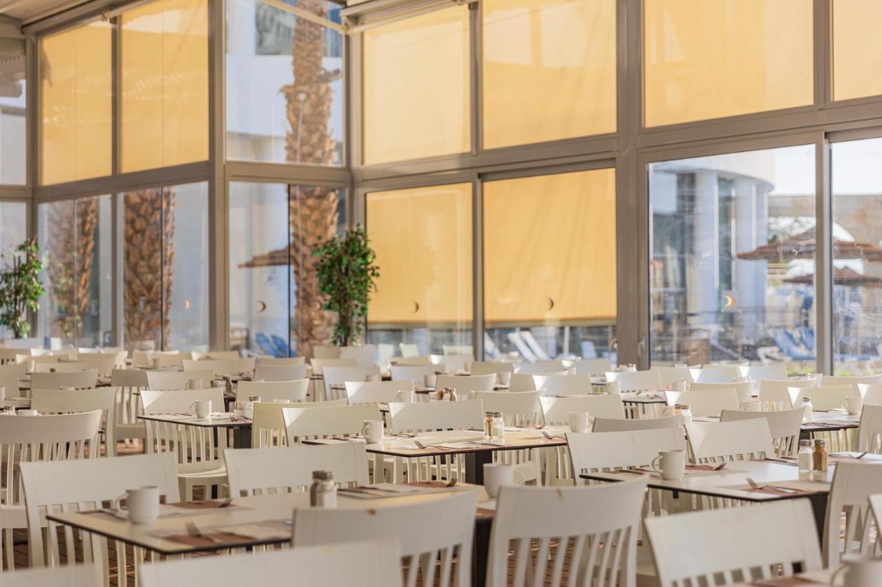 Enjoy Dead Sea Hotel Ein Bokek Exterior photo The interior of the restaurant