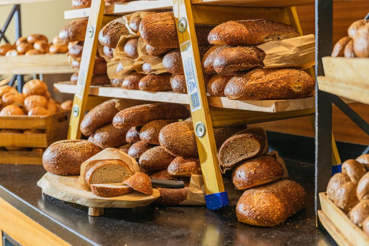 Enjoy Dead Sea Hotel Ein Bokek Exterior photo Bread at a bakery