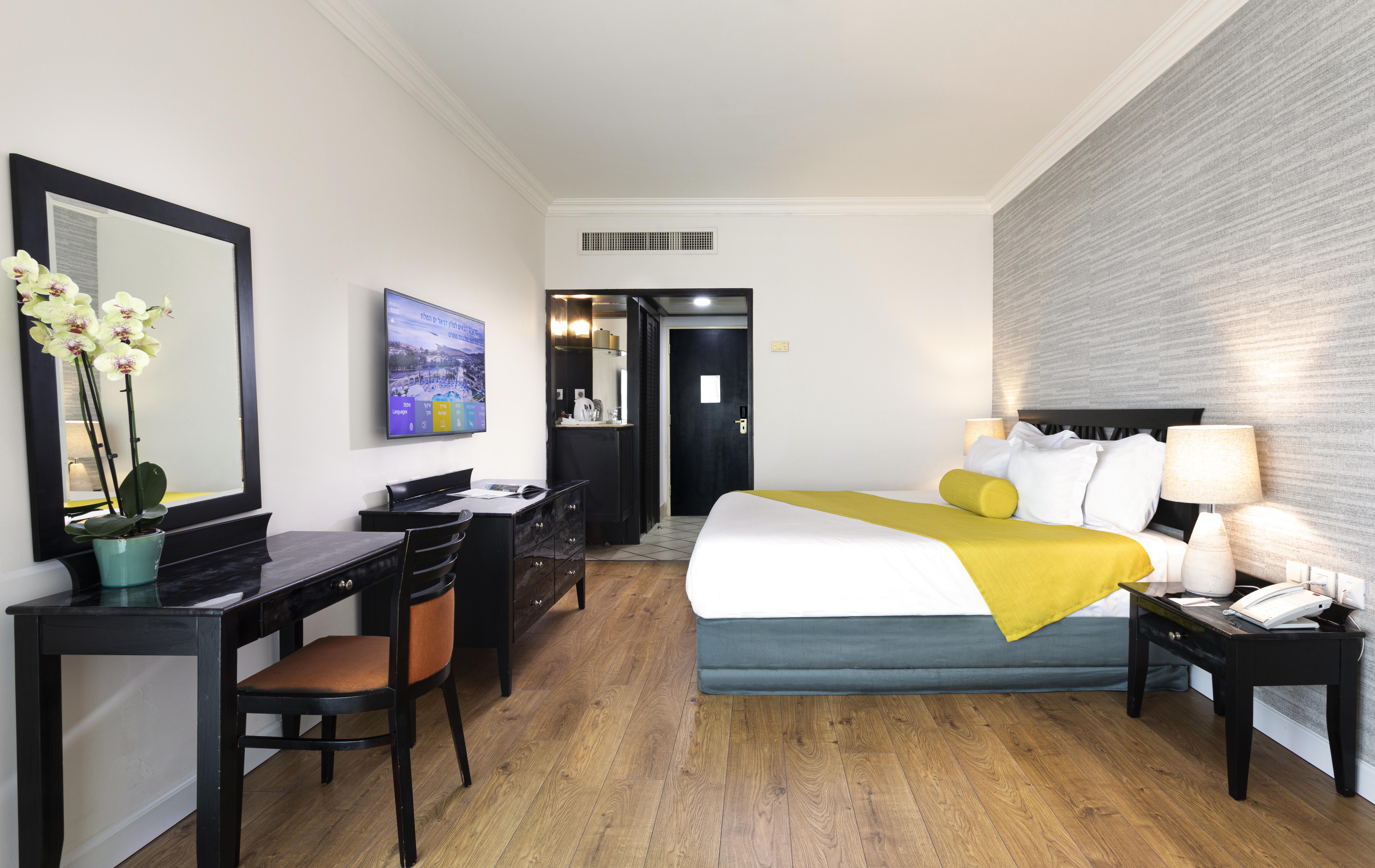 Enjoy Dead Sea Hotel Ein Bokek Room photo