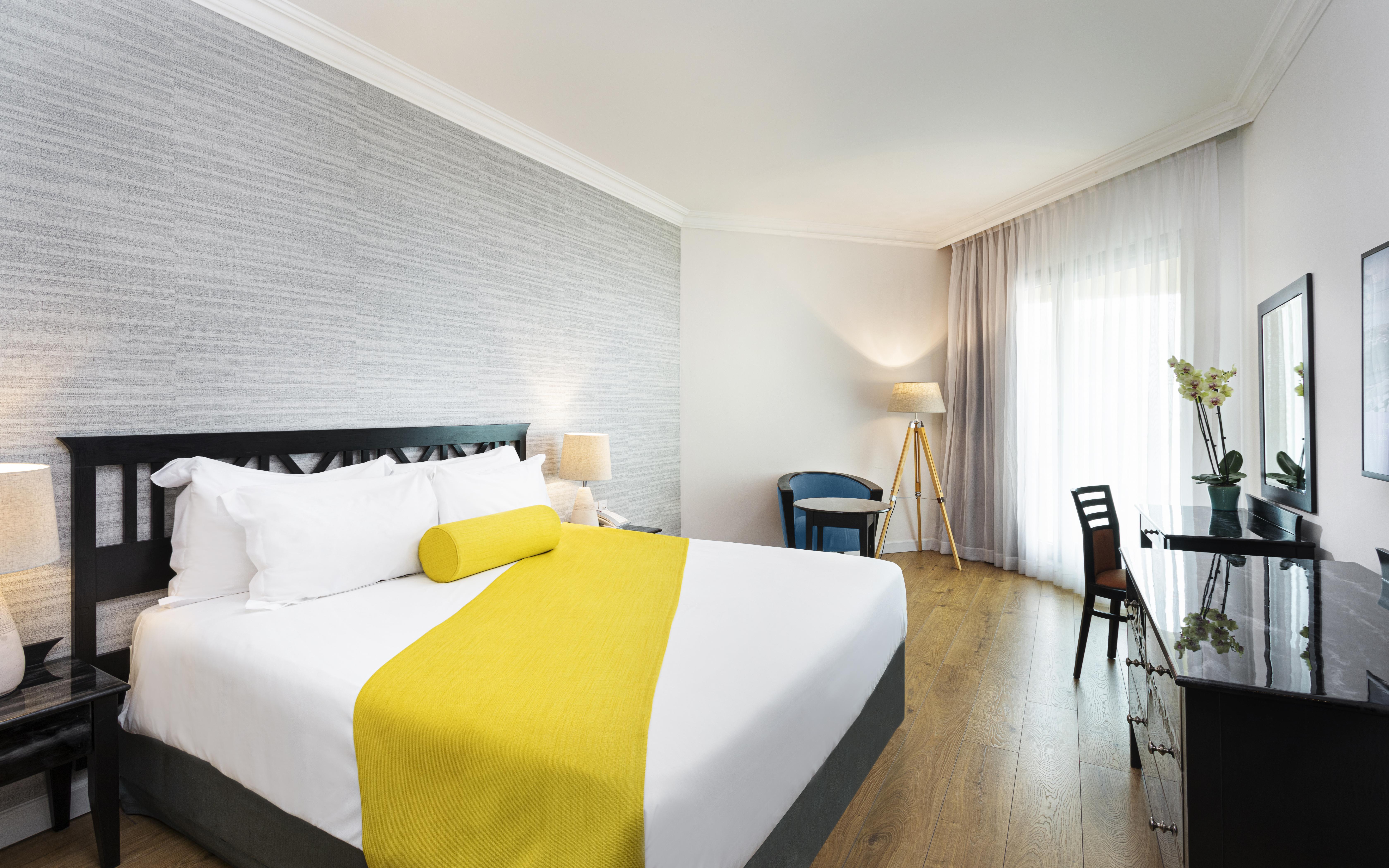 Enjoy Dead Sea Hotel Ein Bokek Room photo Deluxe room